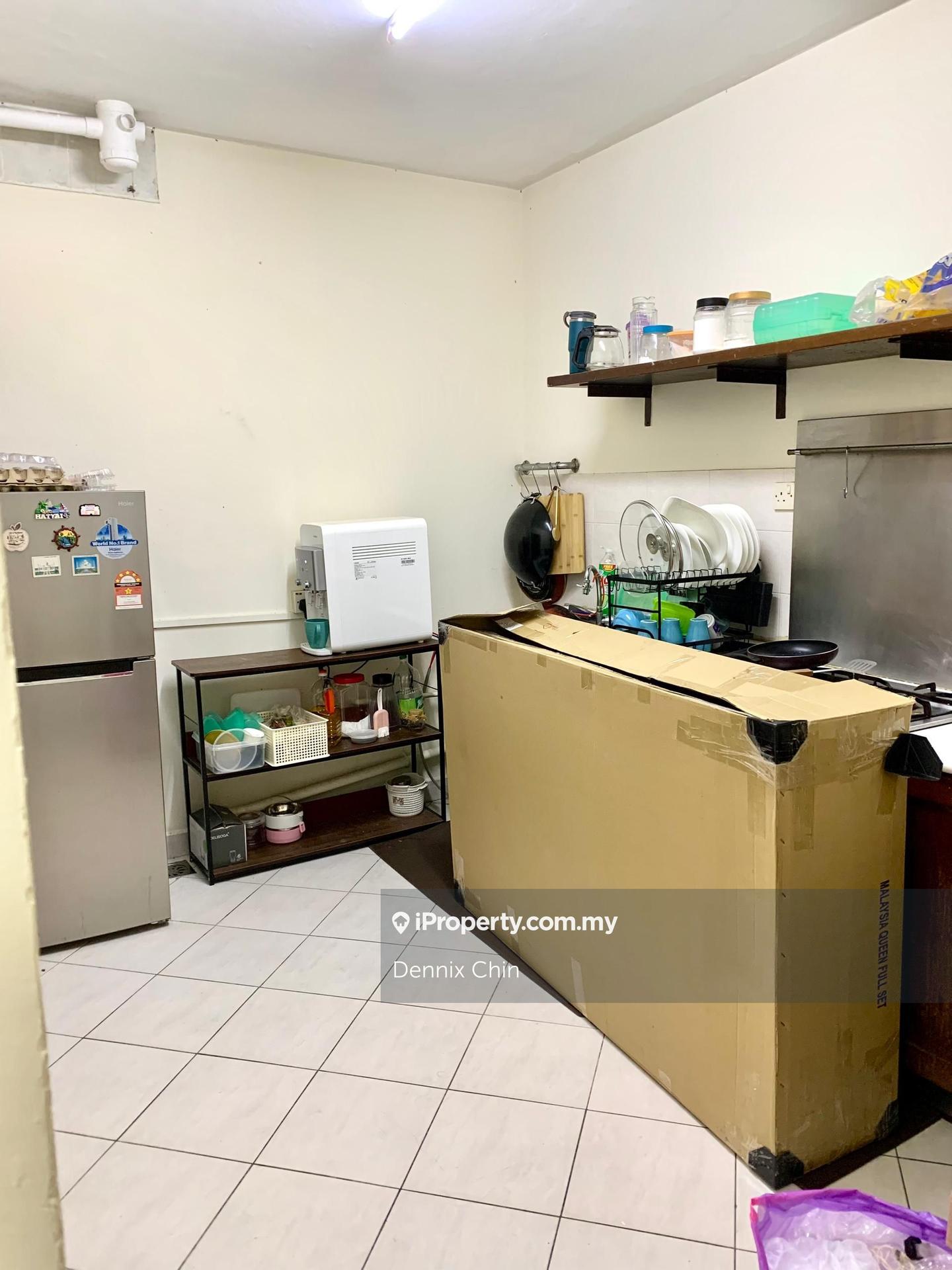 Kondominium untuk Dijual di Endah Regal Condominium oleh Dennix Chin - iProperty.com.my