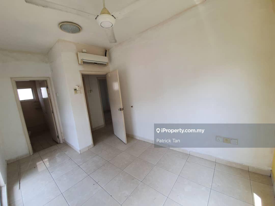 Kondominium untuk Disewa di Perdana View oleh Patrick Tan - iProperty.com.my