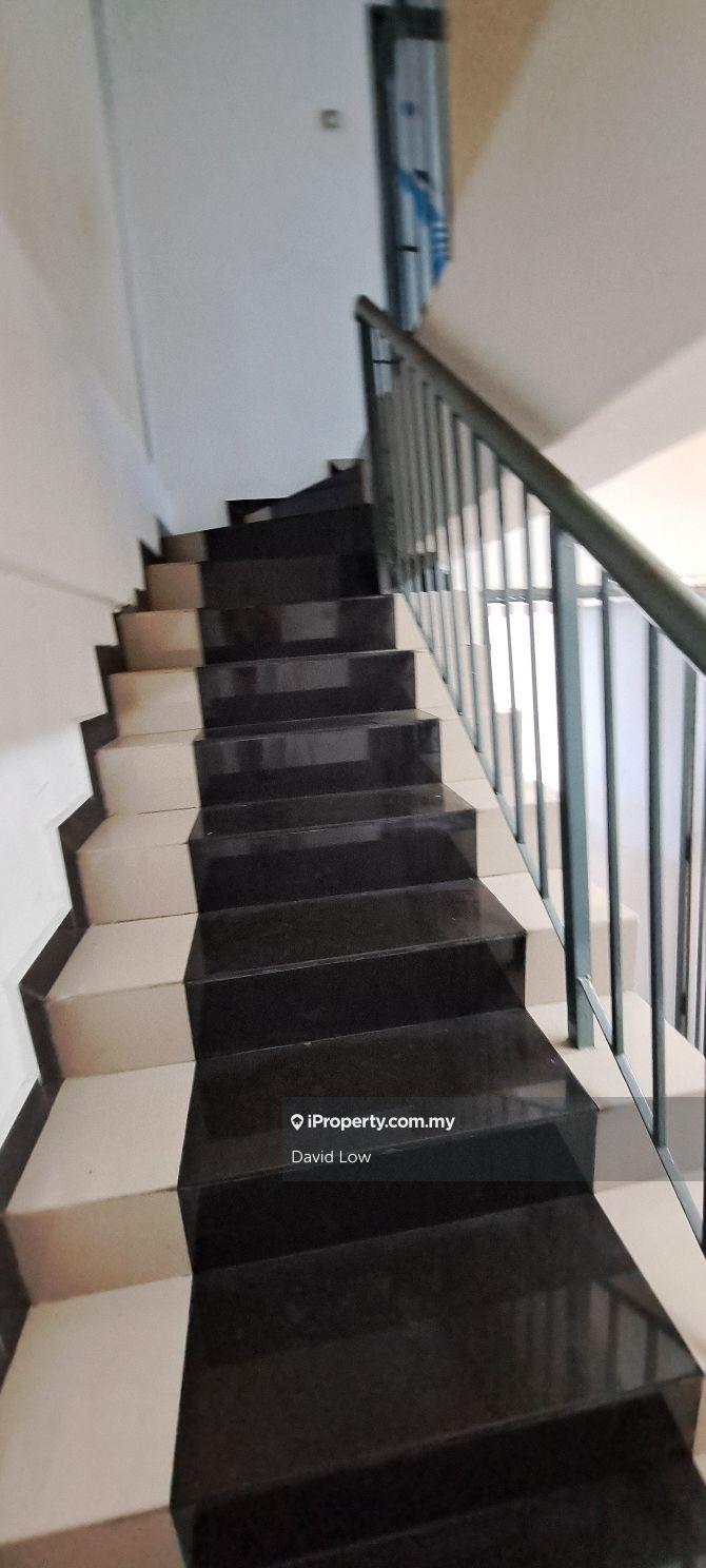 Rumah Pangsa untuk Dijual di Flat Pandan Jaya oleh David Low - iProperty.com.my