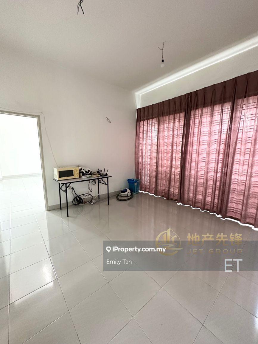 Rumah Berkembar untuk Dijual di Bandar Bukit Tinggi, Klang oleh Emily Tan - iProperty.com.my