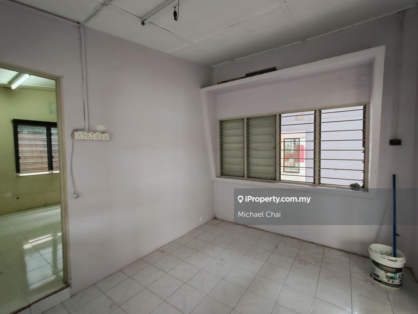 Bungalow House for Sale in Batu 14, Puchong by Michael Chai - iProperty.com.my
