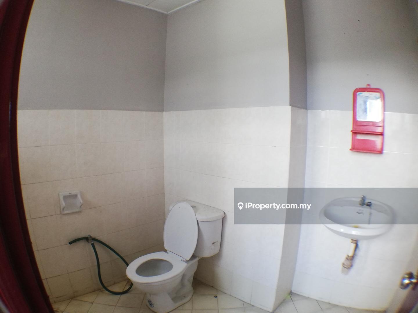 Rumah Berangkai 2 Tingkat untuk Dijual di Desa Kasia, Nilai oleh Jemmy Rohani - iProperty.com.my