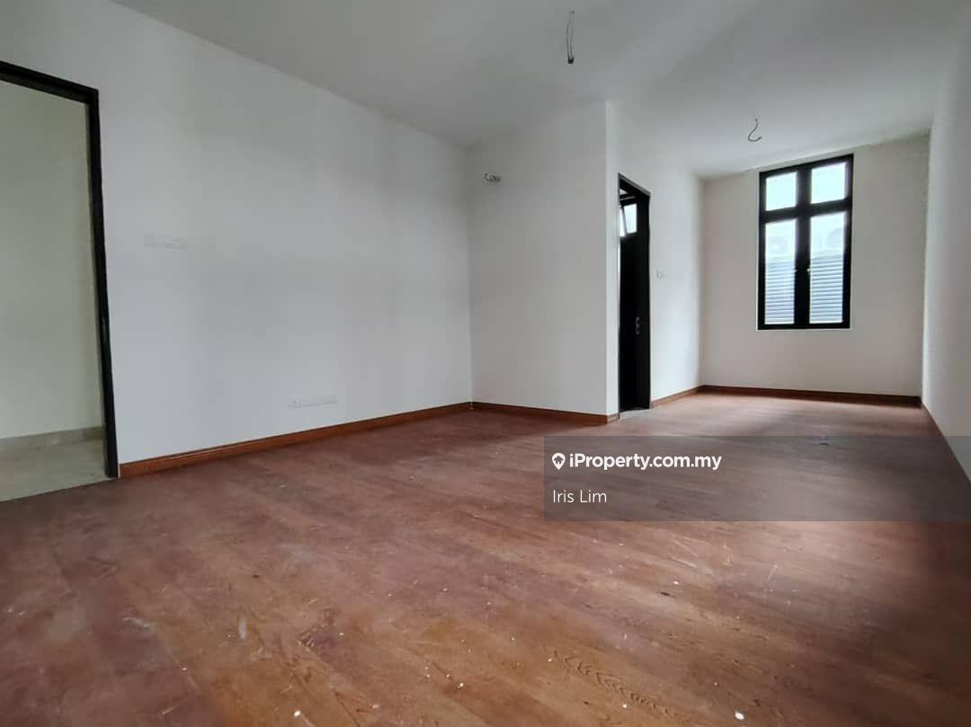 Rumah Berkembar untuk Dijual di Taman Nusa Sentral, Iskandar Puteri (Nusajaya) oleh Iris Lim - iProperty.com.my
