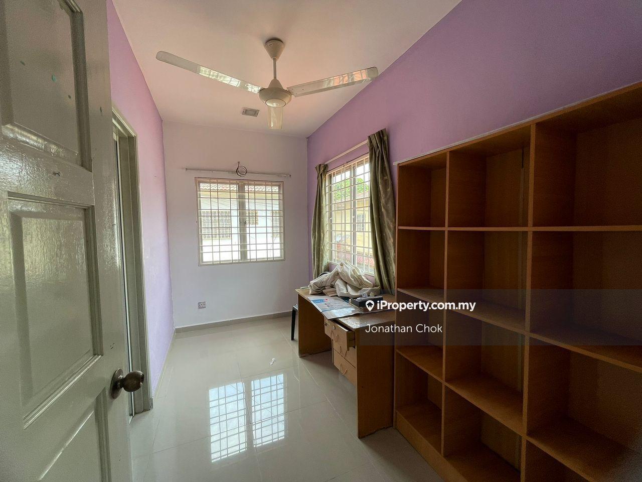Rumah Berangkai 2 Tingkat untuk Dijual di Taman Puncak Jalil, Seri Kembangan oleh Jonathan Chok - iProperty.com.my
