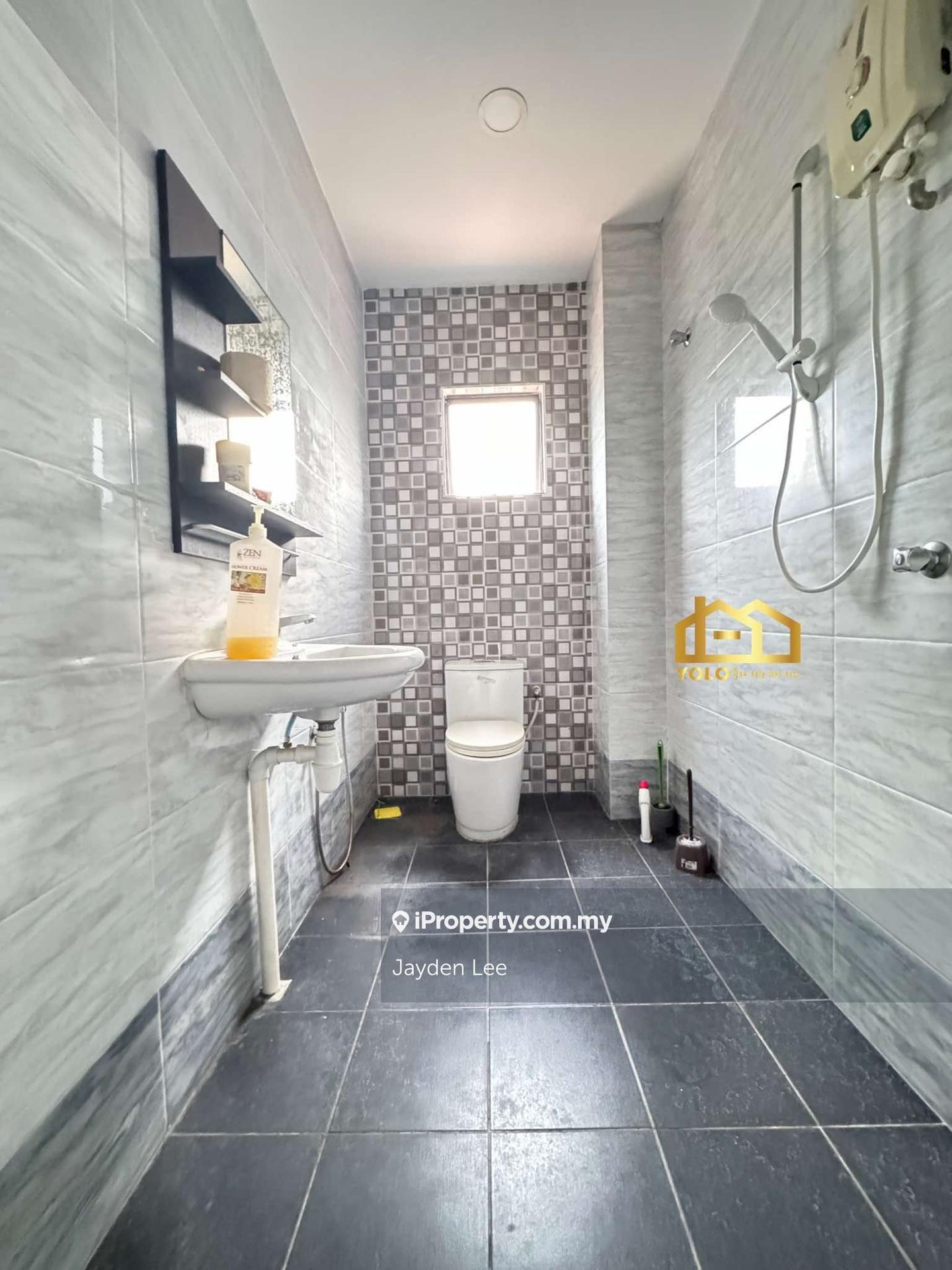 Rumah Berangkai 3 Tingkat untuk Dijual di Taman Wawasan, Puchong oleh Jayden Lee - iProperty.com.my