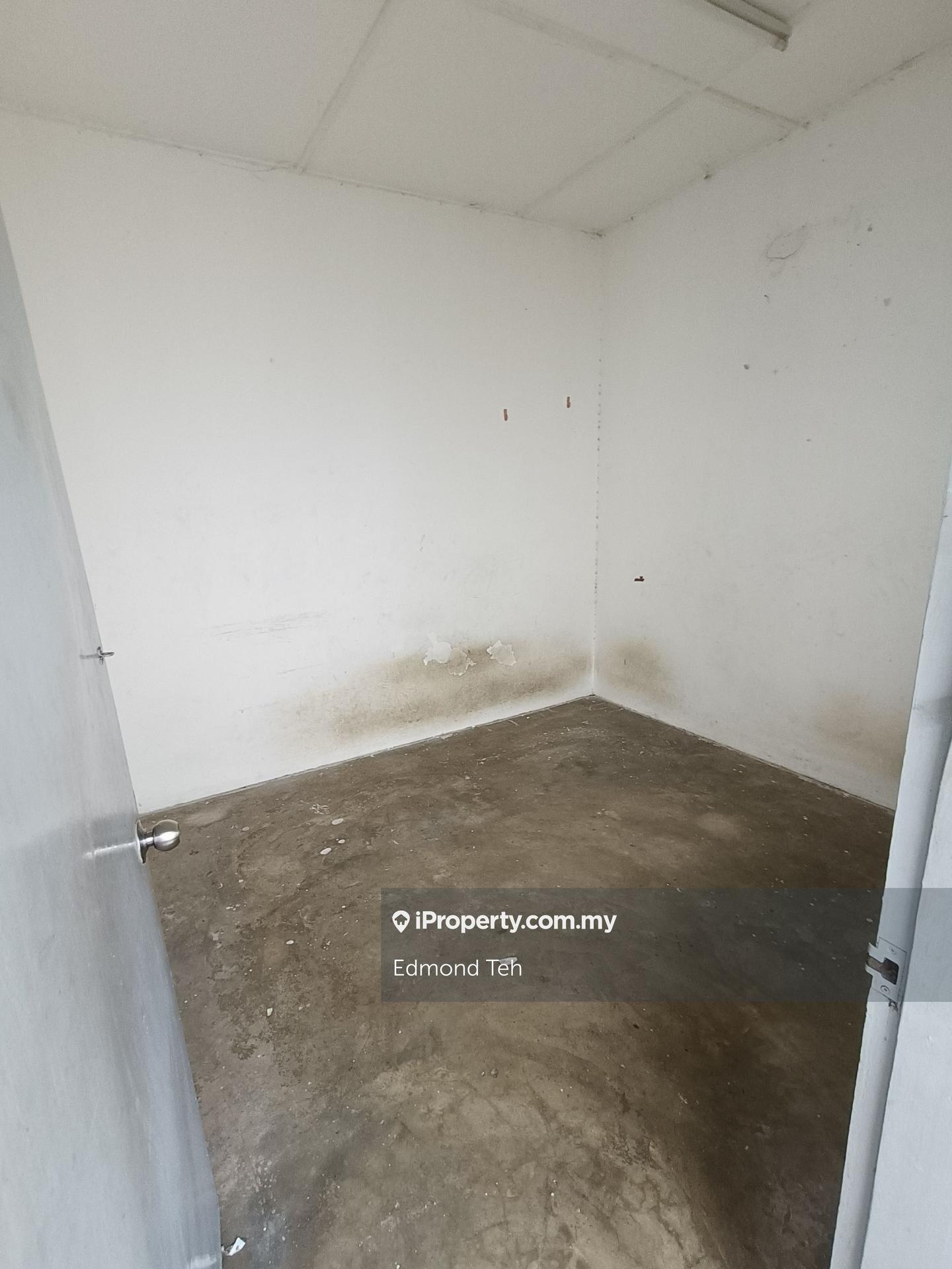 Shop for Sale in Taman Bukit Mewah, Kajang by Edmond Teh - iProperty.com.my