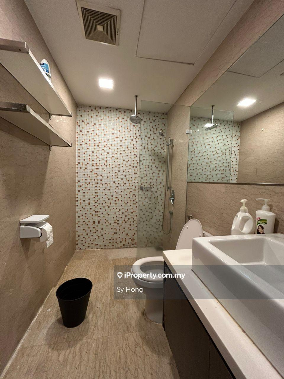 Service Residence for Rent in Regalia Residence by Sy Hong - iProperty.com.my