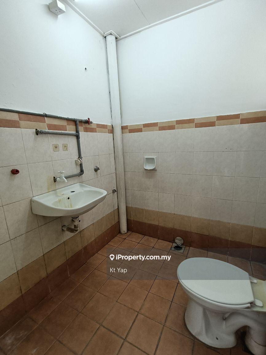 2-storey Terraced House for Sale in Taman Putra Budiman, Balakong, Seri Kembangan, Balakong by Kt Yap - iProperty.com.my