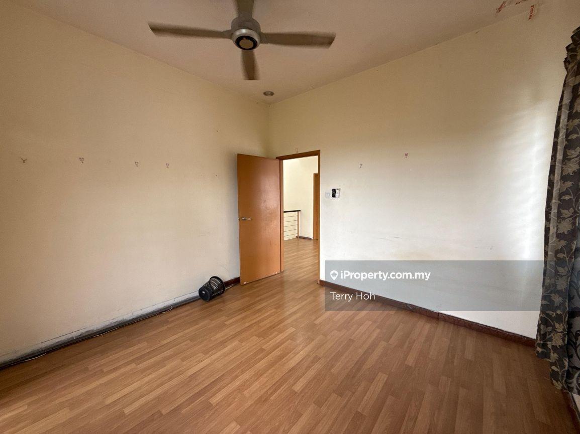 Rumah Berkembar untuk Dijual di Taman Anggun, Rawang oleh Terry Hoh - iProperty.com.my