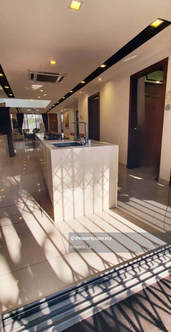 Rumah Berangkai 2 Tingkat untuk Dijual di Damansara Heights, Damansara Heights oleh Amanda Lai - iProperty.com.my