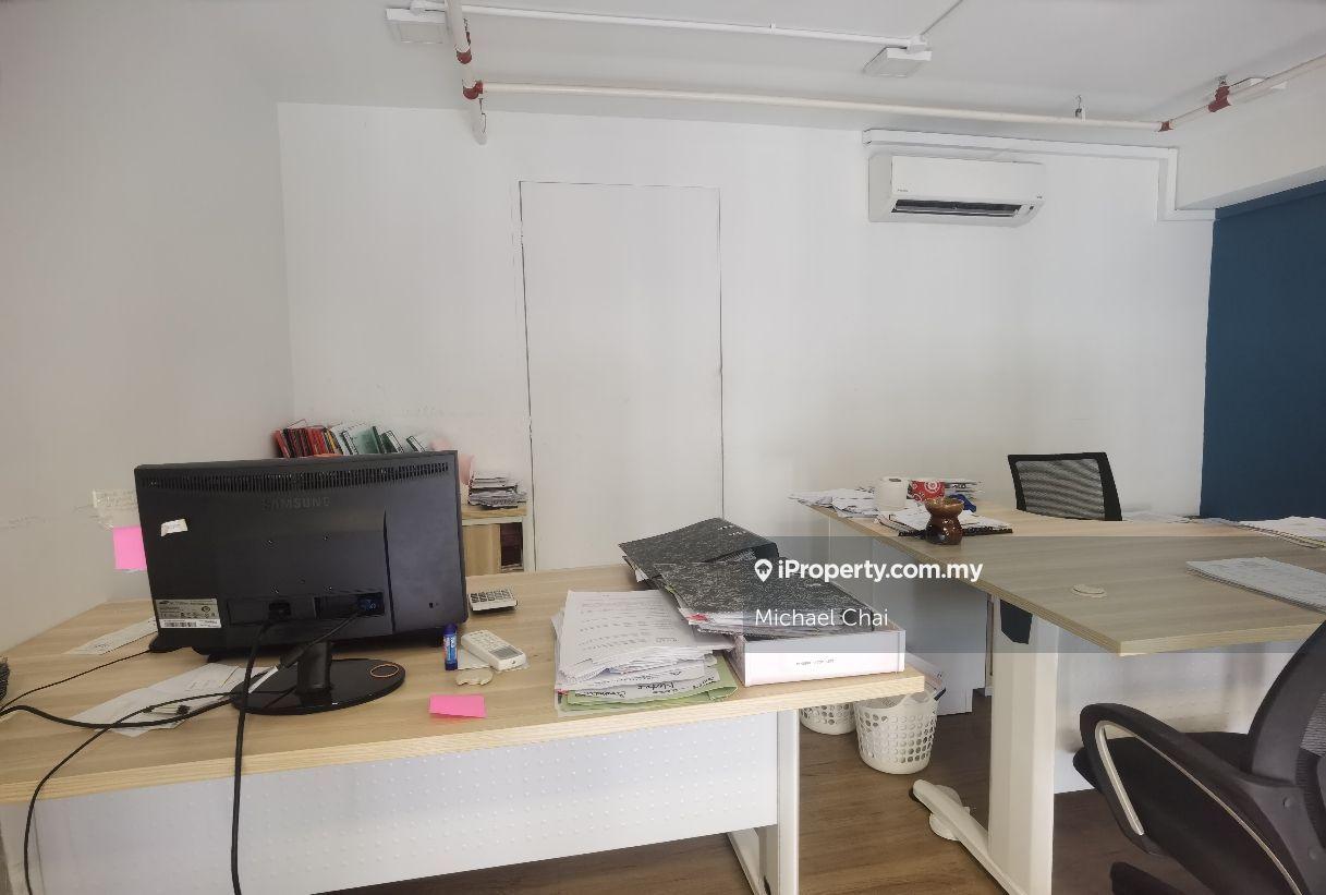 Service Residence for Sale in Pinnacle Petaling Jaya by Michael Chai - iProperty.com.my