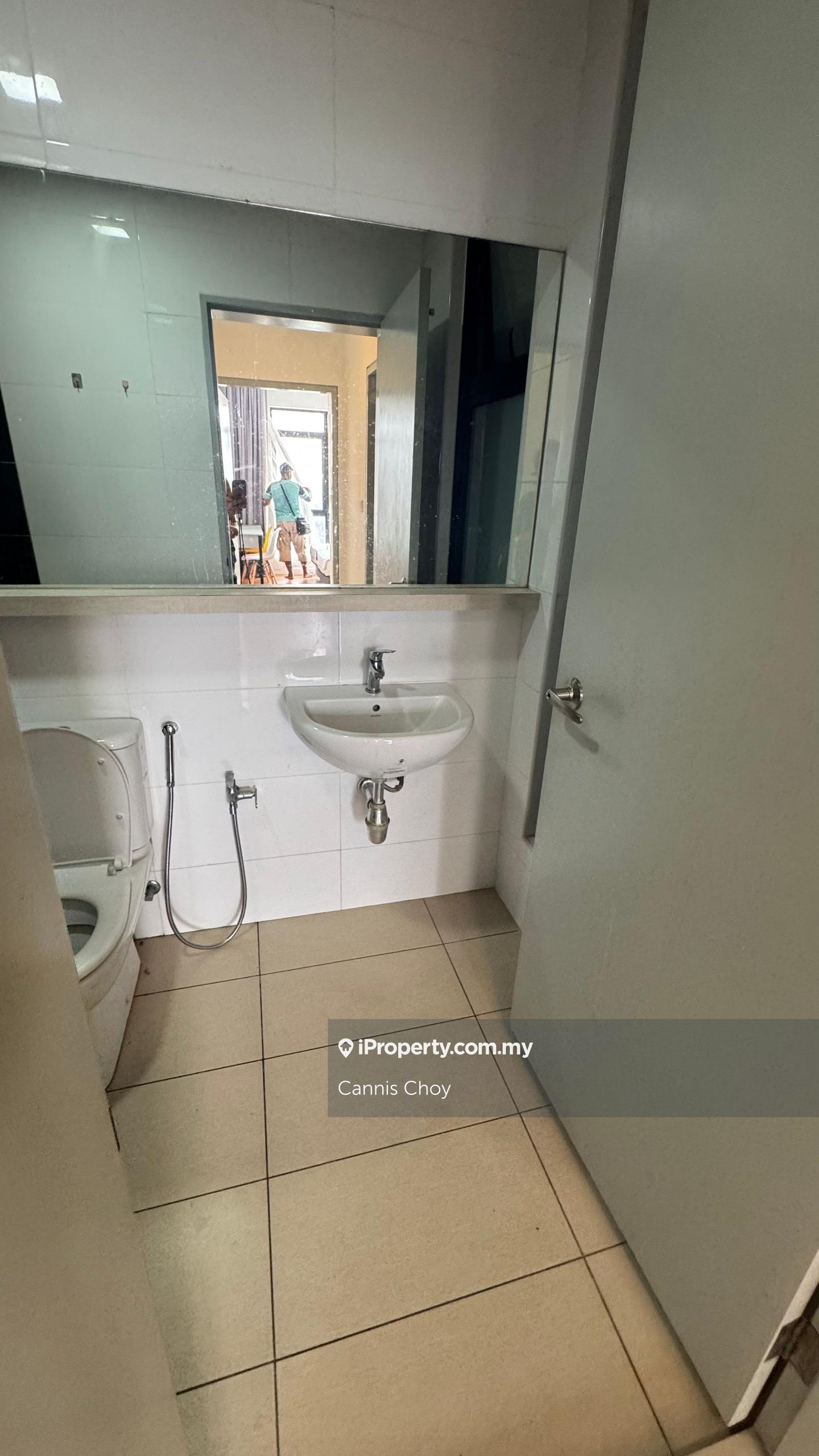 Service Residence for Rent in Utropolis Suites 1 by Cannis Choy - iProperty.com.my