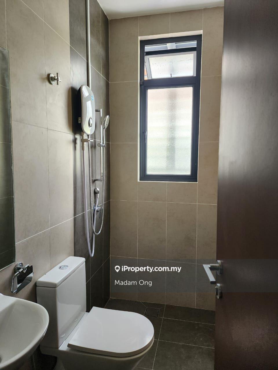 Rumah Berkembar untuk Disewa di Perdana Lakeview East, Cyberjaya oleh Madam Ong - iProperty.com.my