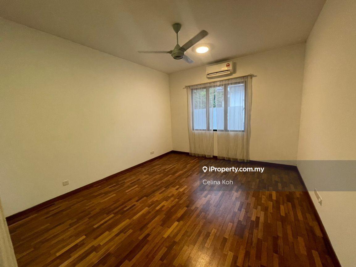 Bungalow House for Sale in Valencia, Sungai Buloh by Celina Koh - iProperty.com.my