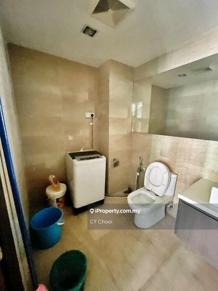 Residensi Servis untuk Dijual di Regalia Residence oleh CY Chooi - iProperty.com.my