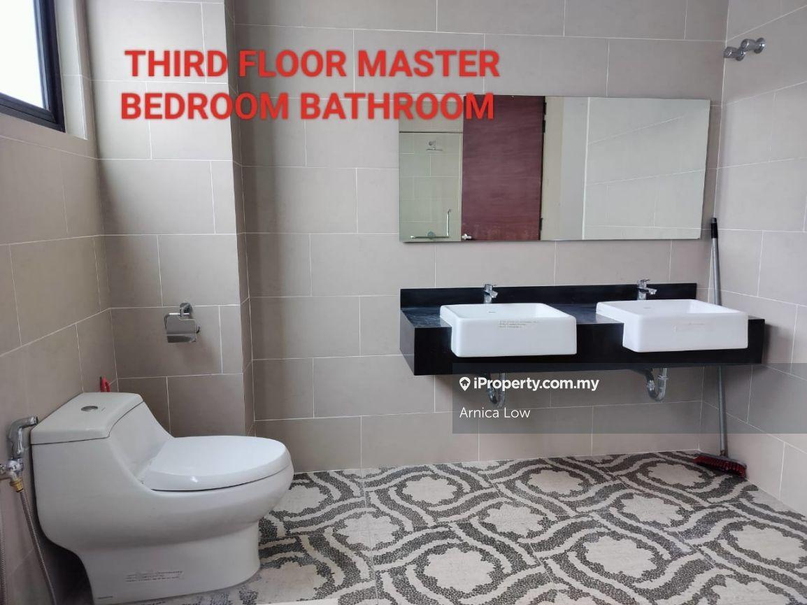 3-storey Terraced House for Sale in 16 Sierra, Puchong by Arnica Low - iProperty.com.my