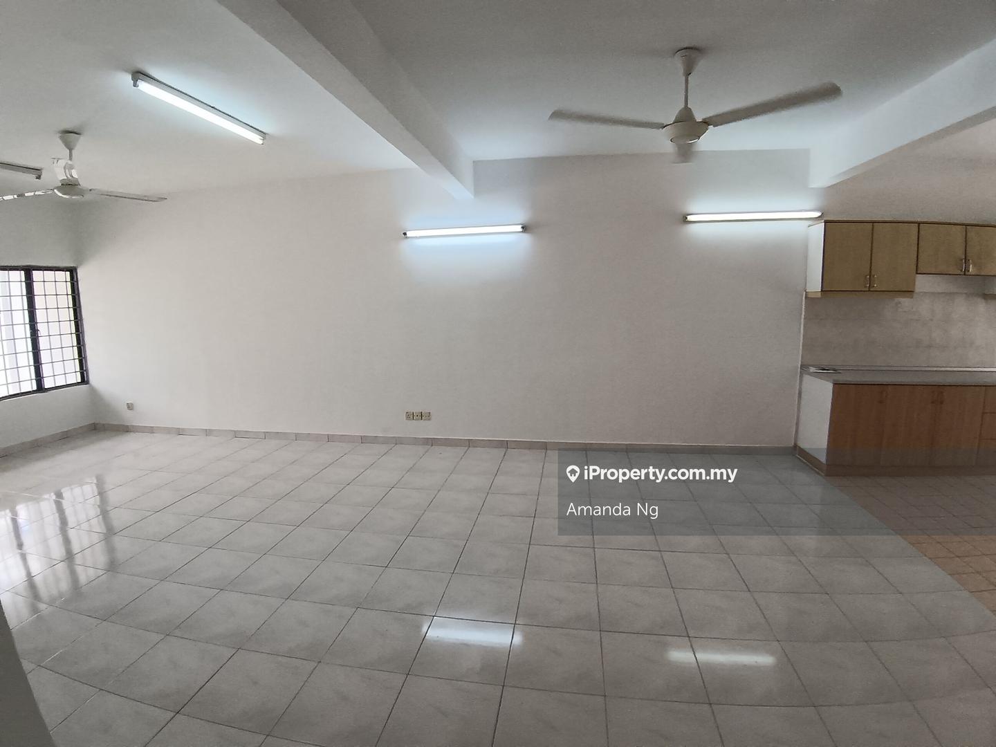 Rumah Berangkai 2 Tingkat untuk Disewa di Bandar Utama BU11, Bandar Utama oleh Amanda Ng - iProperty.com.my
