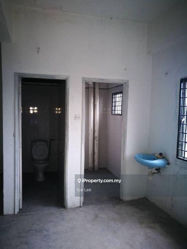 Shop for Sale in Taman Bayu Perdana, Klang by Ice Lee - iProperty.com.my