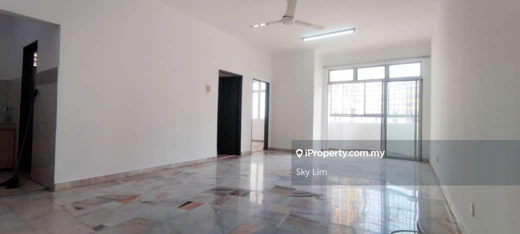 Apartment for Sale in Pangsapuri Lagoon Perdana by Sky Lim - iProperty.com.my