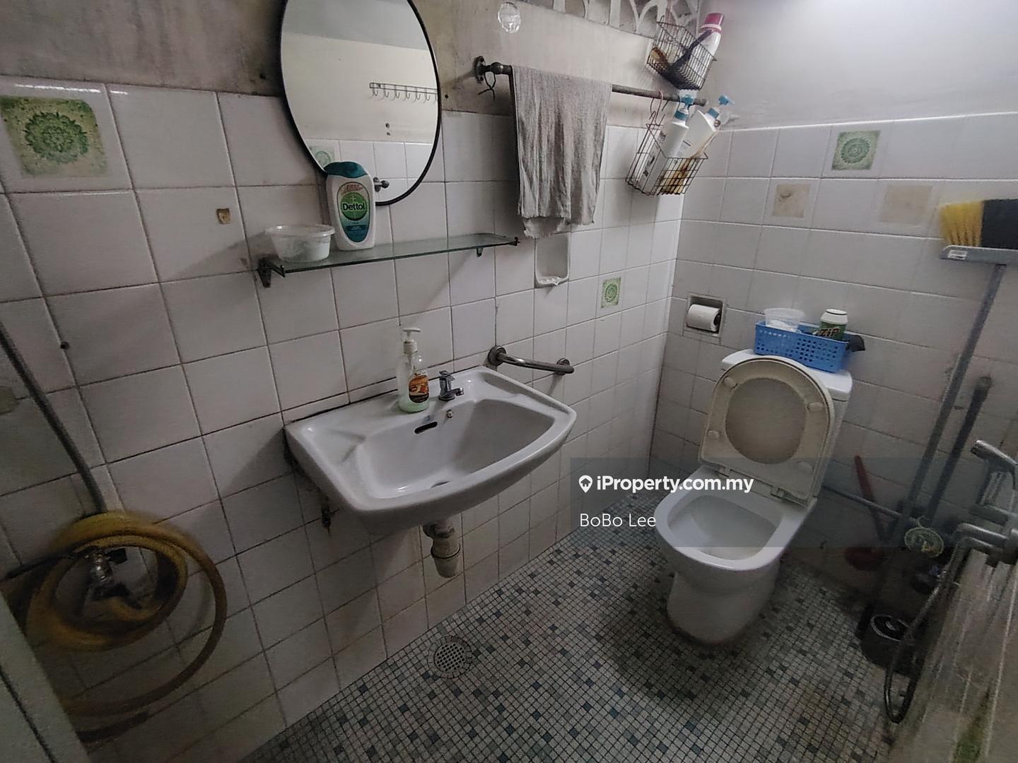Bungalow House for Sale in Taman Overseas Union (Taman Oug), Jalan Klang Lama (Old Klang Road) by BoBo Lee - iProperty.com.my