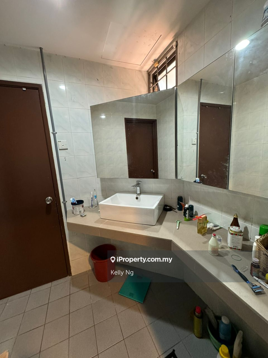 Rumah Berangkai 2.5 Tingkat untuk Dijual di Bandar Utama 11, Bandar Utama oleh Kelly Ng - iProperty.com.my