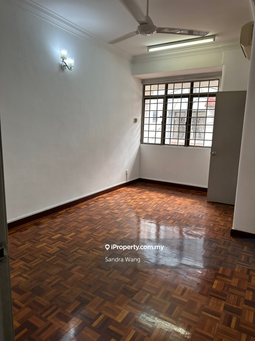 Rumah Berangkai 2.5 Tingkat untuk Dijual di Bandar Utama 11, Bandar Utama oleh Sandra Wang - iProperty.com.my