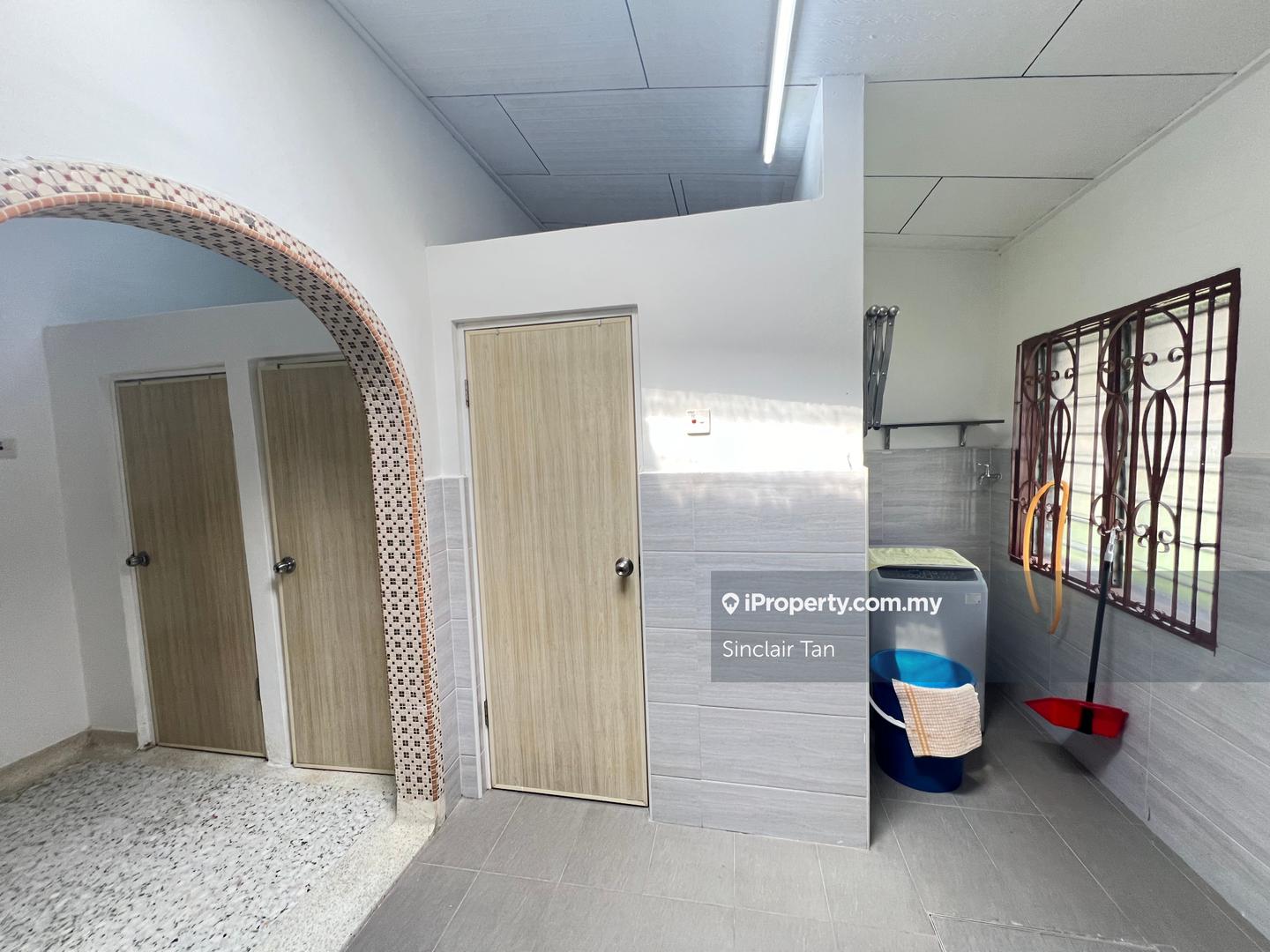 Rumah Berangkai 1 Tingkat untuk Dijual di Bukit Beruang, Bukit Baru oleh Geoffery Wee - iProperty.com.my