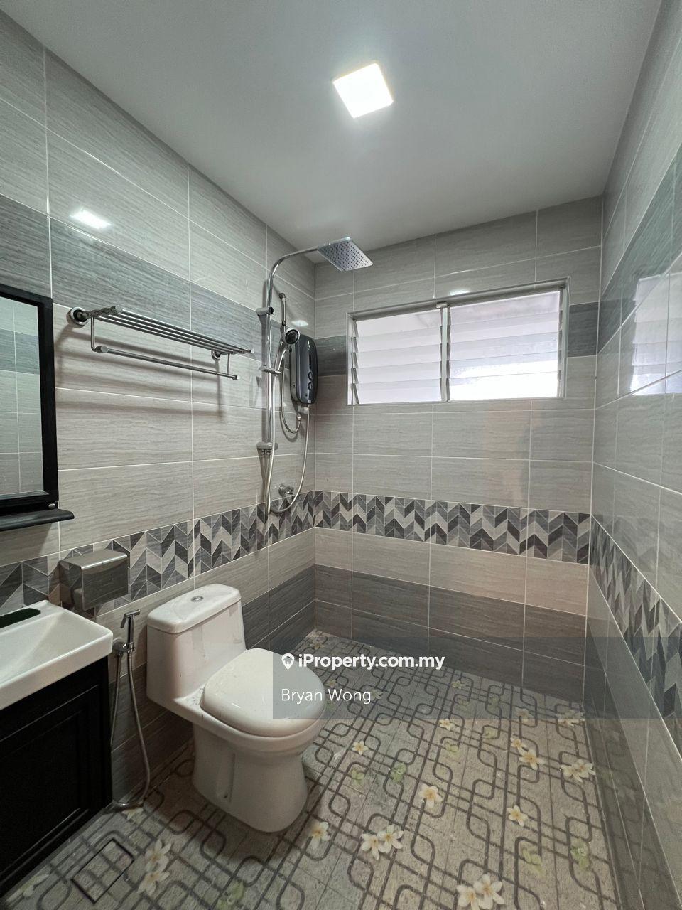 Rumah Berangkai 2 Tingkat untuk Dijual di Taman Berlian, Kajang oleh Bryan Wong - iProperty.com.my