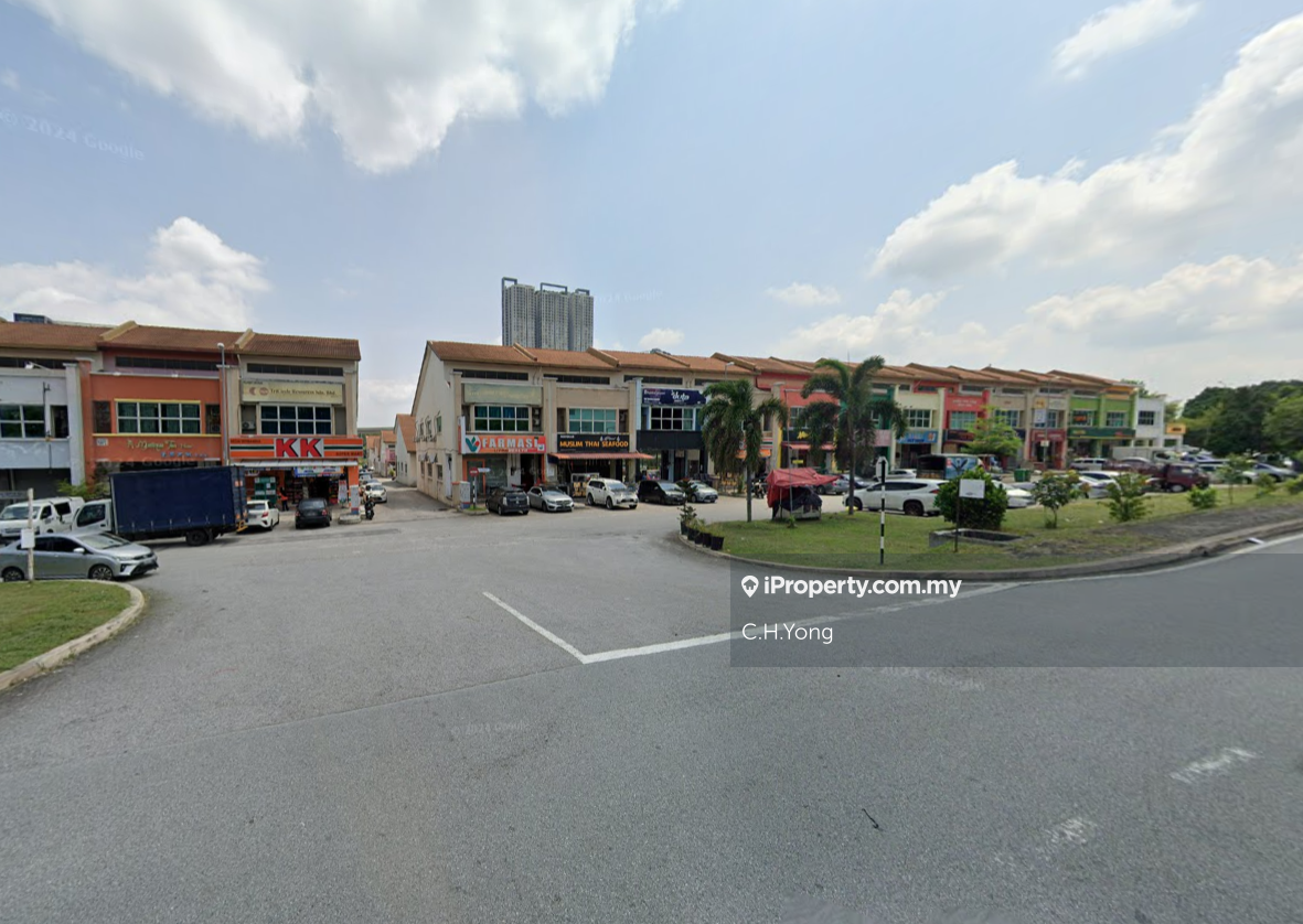Shop for Sale in Bandar Putra Permai, Seri Kembangan by C.H.Yong - iProperty.com.my