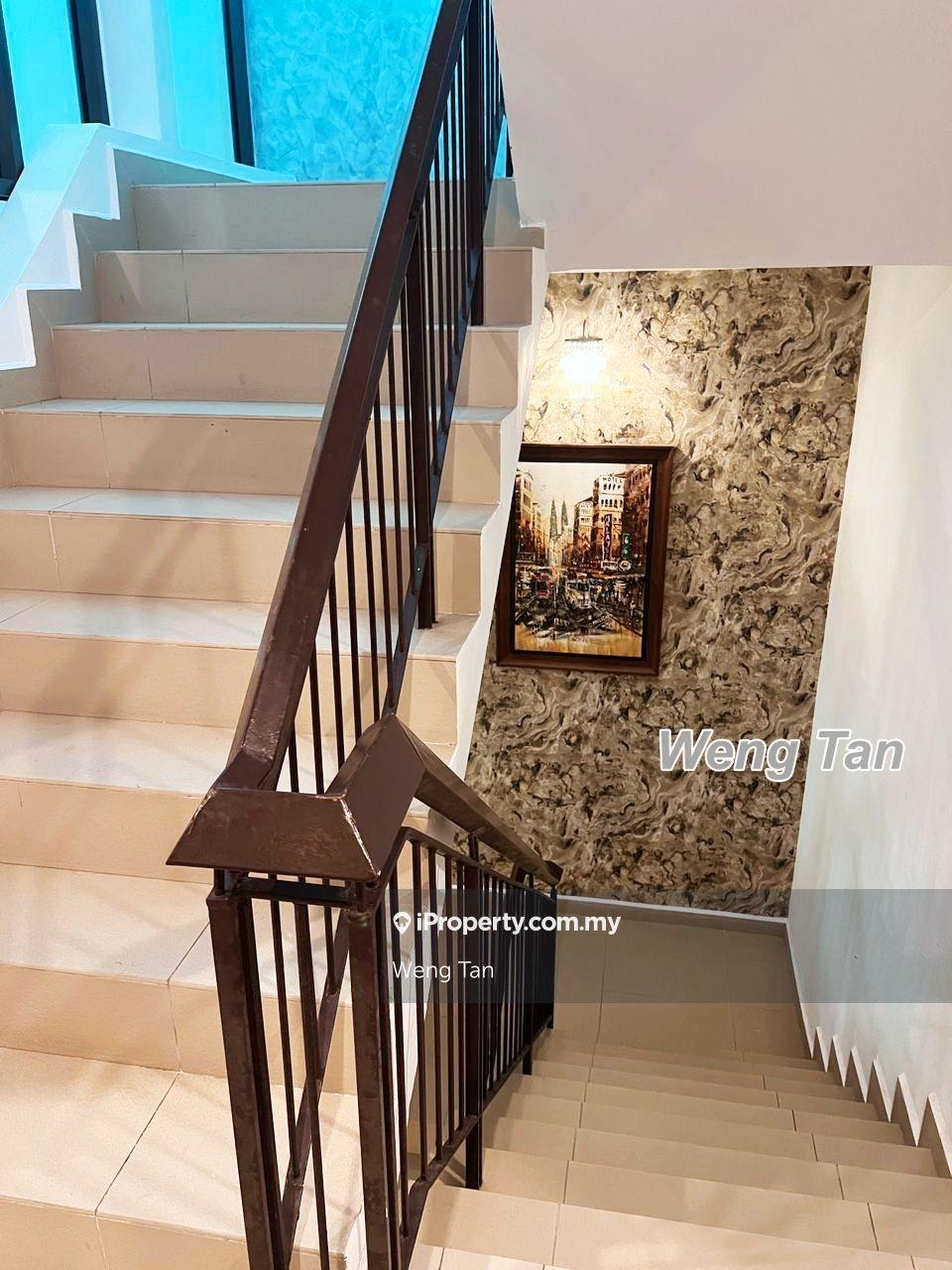 Rumah Berangkai 3 Tingkat untuk Dijual di Seksyen U1, Glenmarie oleh Weng Tan - iProperty.com.my