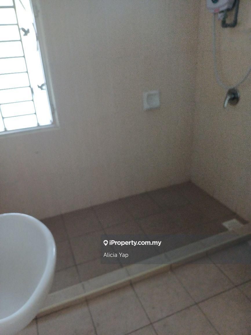 Rumah Berangkai 2 Tingkat untuk Dijual di Kemuning Utama, Shah Alam oleh Alicia Yap - iProperty.com.my