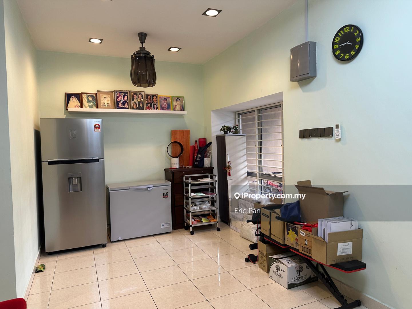 Rumah Berangkai 2.5 Tingkat untuk Dijual di Taman Prima Tropika, Taman Equine, Equine Park, Seri Kembangan oleh Eric Pan - iProperty.com.my