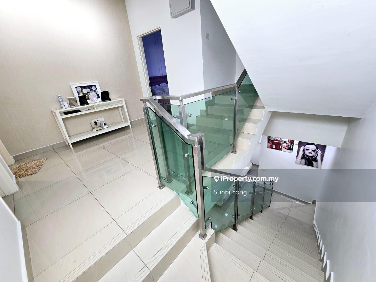 Rumah Berangkai 3 Tingkat untuk Dijual di Kinrara Residence, Puchong oleh Sunni Yong - iProperty.com.my