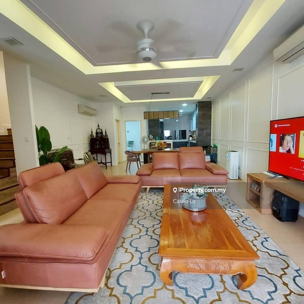 Rumah Berangkai 3 Tingkat untuk Dijual di Kinrara Residence, Puchong oleh Calvin Lo - iProperty.com.my