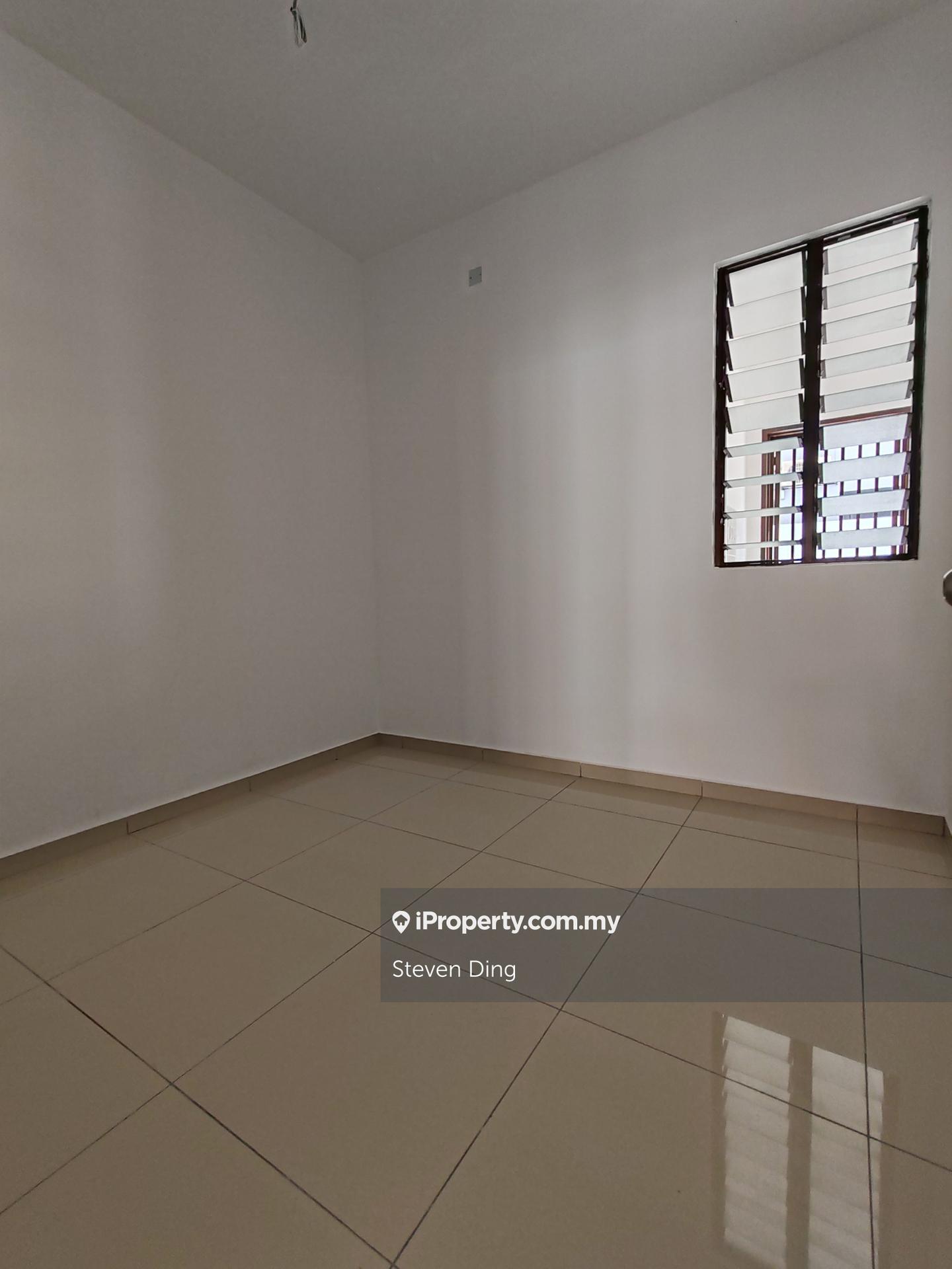 2-storey Terraced House for Sale in Setia Utama, Setia Alam by Steven Ding - iProperty.com.my