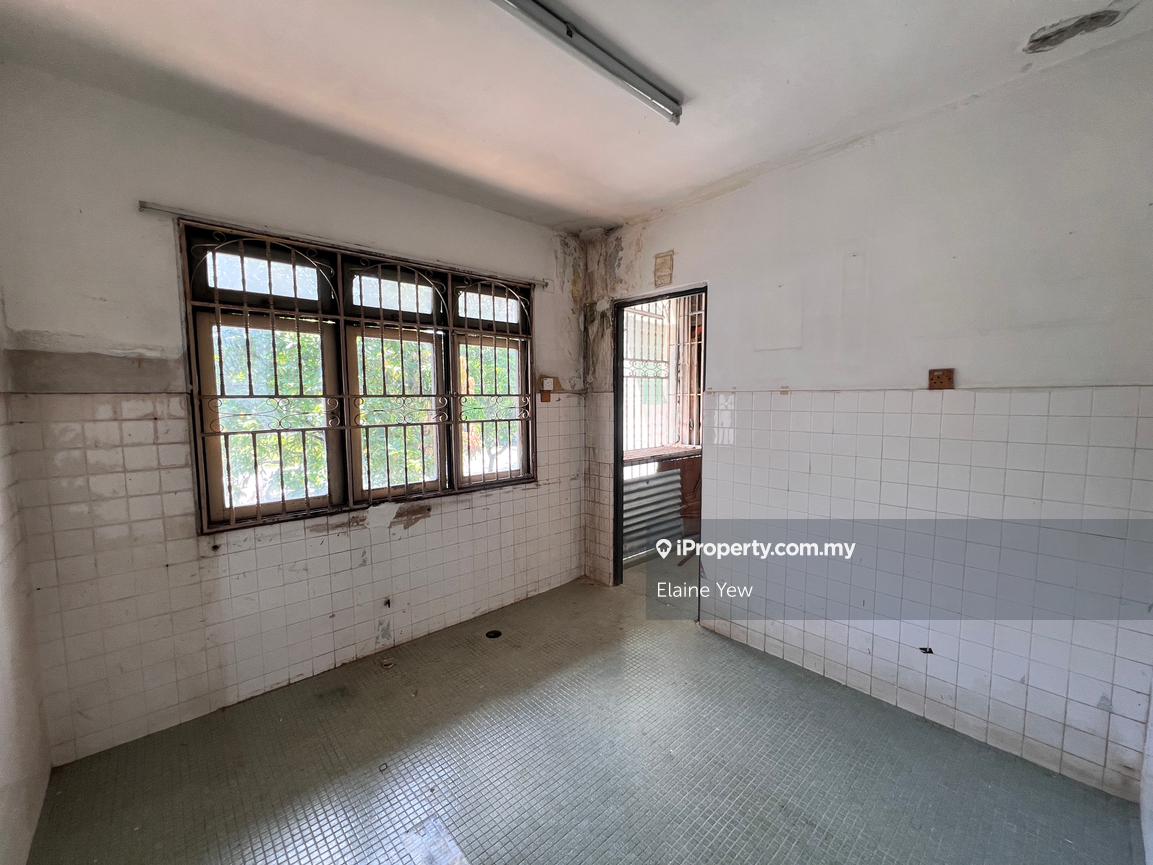 Rumah Berangkai 2 Tingkat untuk Dijual di Taman Dagang, Ampang oleh Elaine Yew - iProperty.com.my