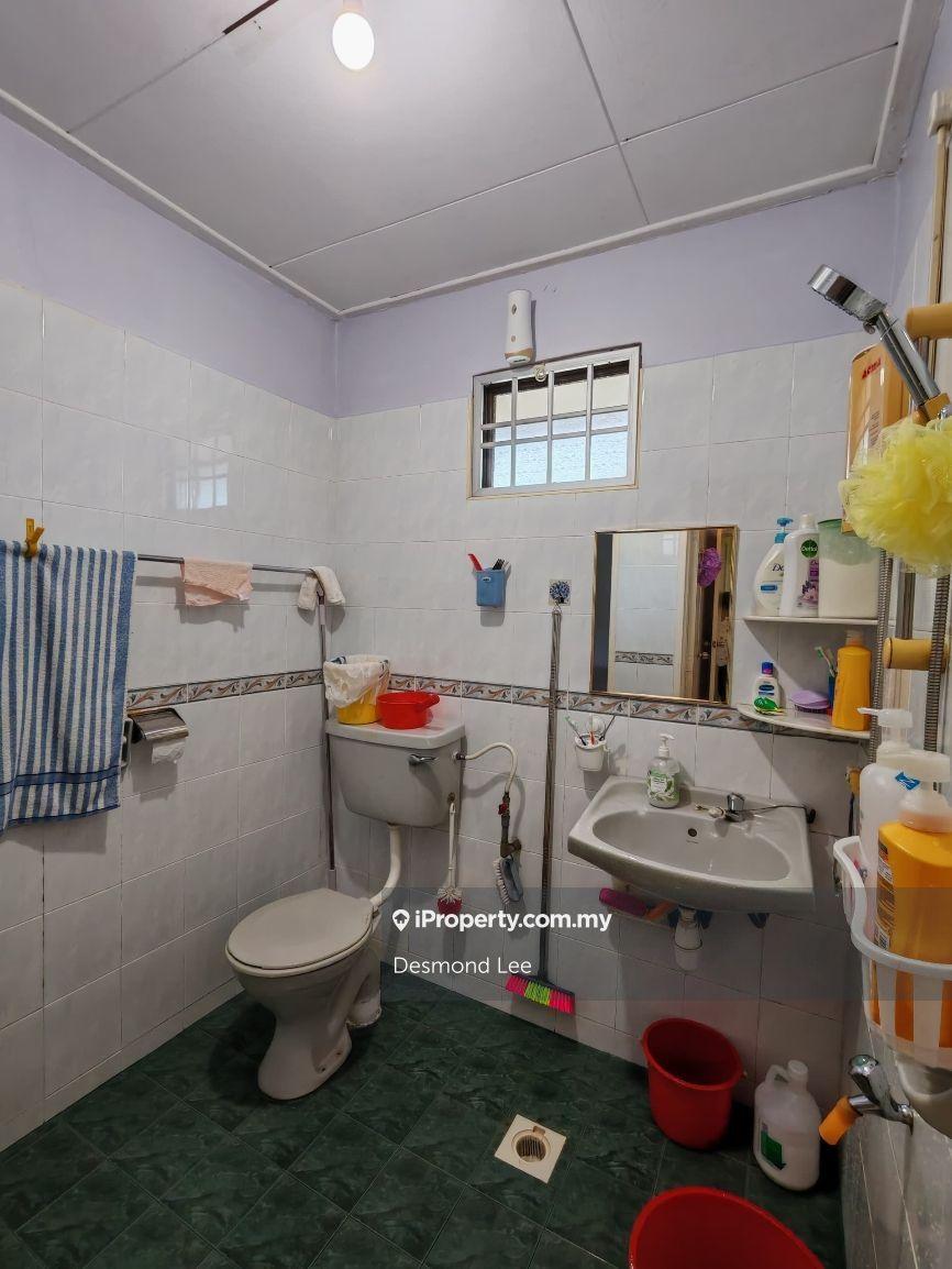 Rumah Berangkai 2 Tingkat untuk Dijual di Taman Desa Tebrau, Tebrau oleh Desmond Lee - iProperty.com.my