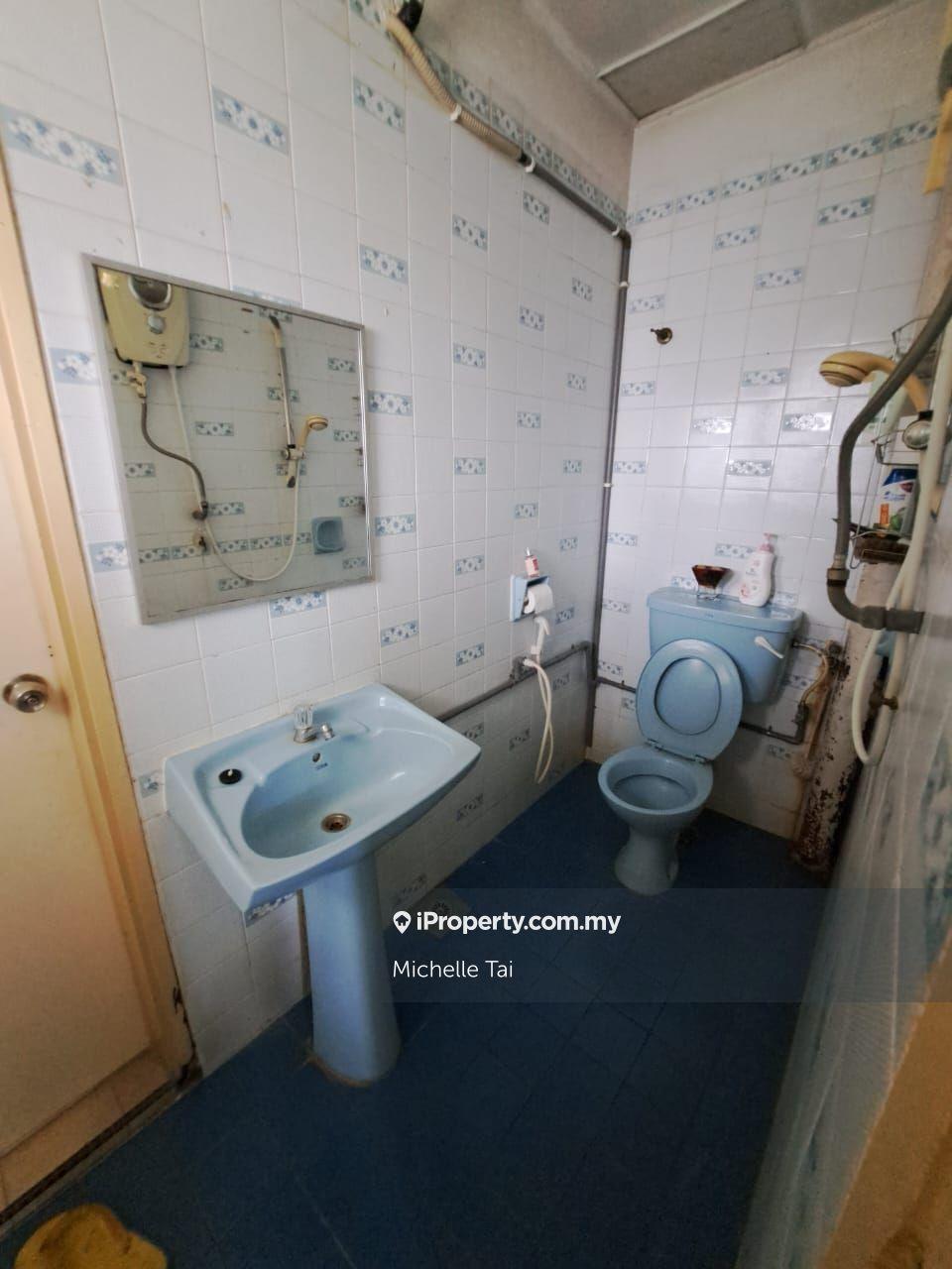 Semi-Detached House for Sale in Kampung Tunku, Petaling Jaya by Michelle Tai - iProperty.com.my