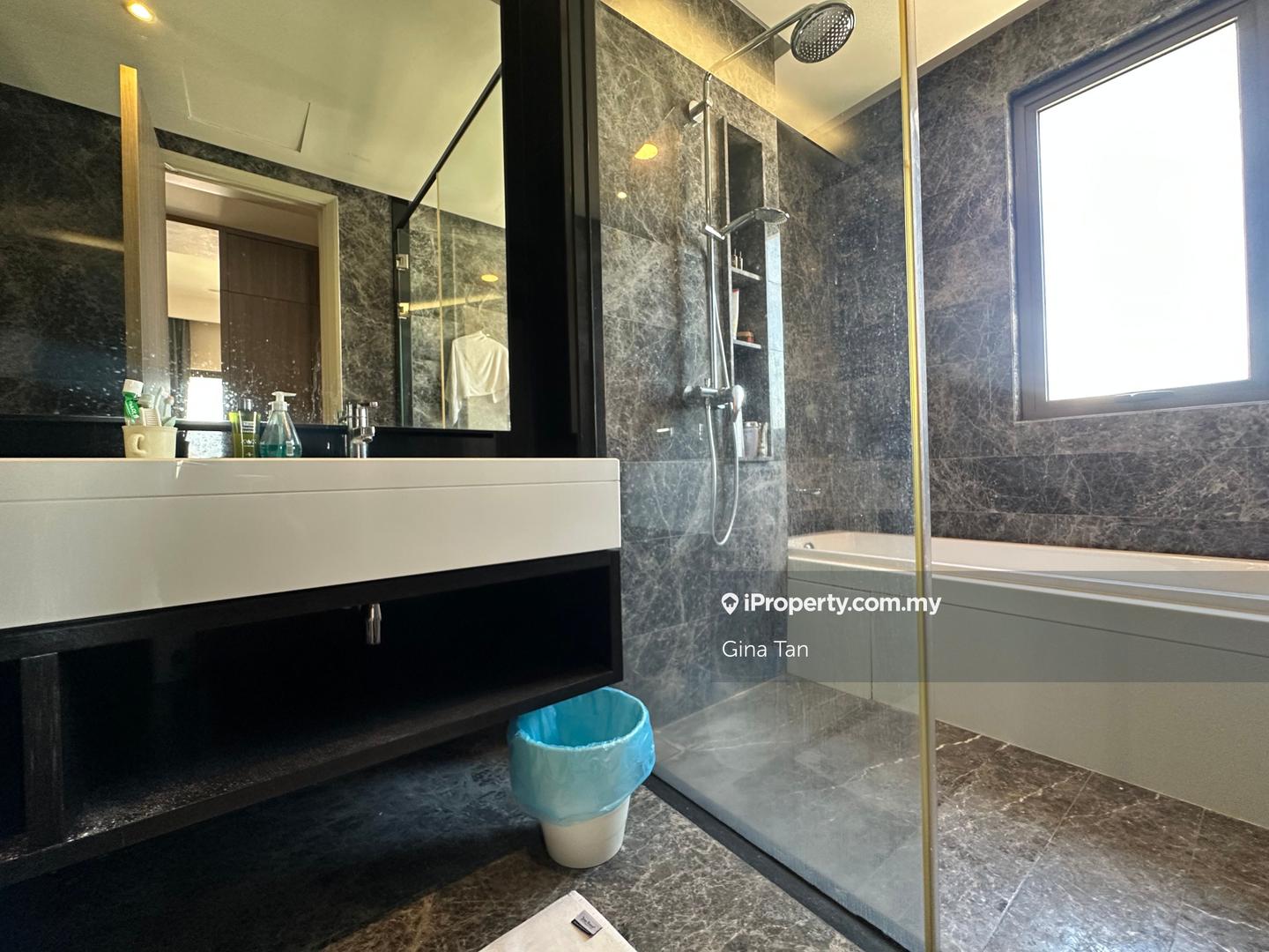 Residensi Servis untuk Dijual di Straits Residences oleh Gina Tan - iProperty.com.my