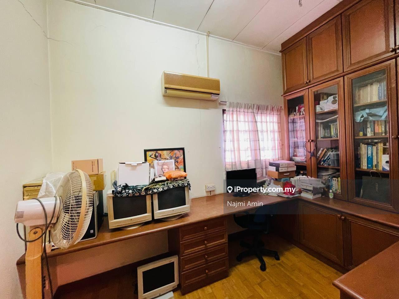 Terraced House for Sale in Bukit Jelutong, Shah Alam by Najmi Amin - iProperty.com.my