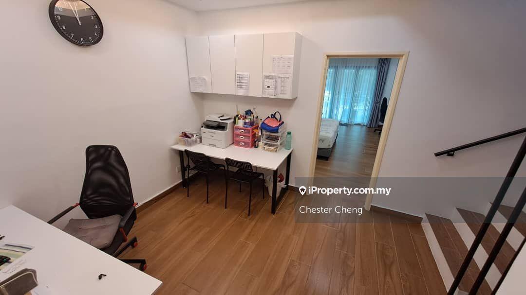 Rumah Berangkai 2.5 Tingkat untuk Dijual di Subang Jaya, Selangor oleh Chester Cheng - iProperty.com.my
