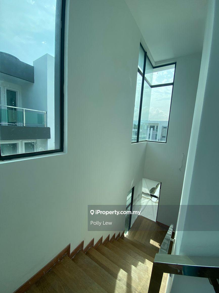 Bungalow House for Sale in Wira Mutiara Sungai Long, Bandar Sungai Long by Polly Lew - iProperty.com.my