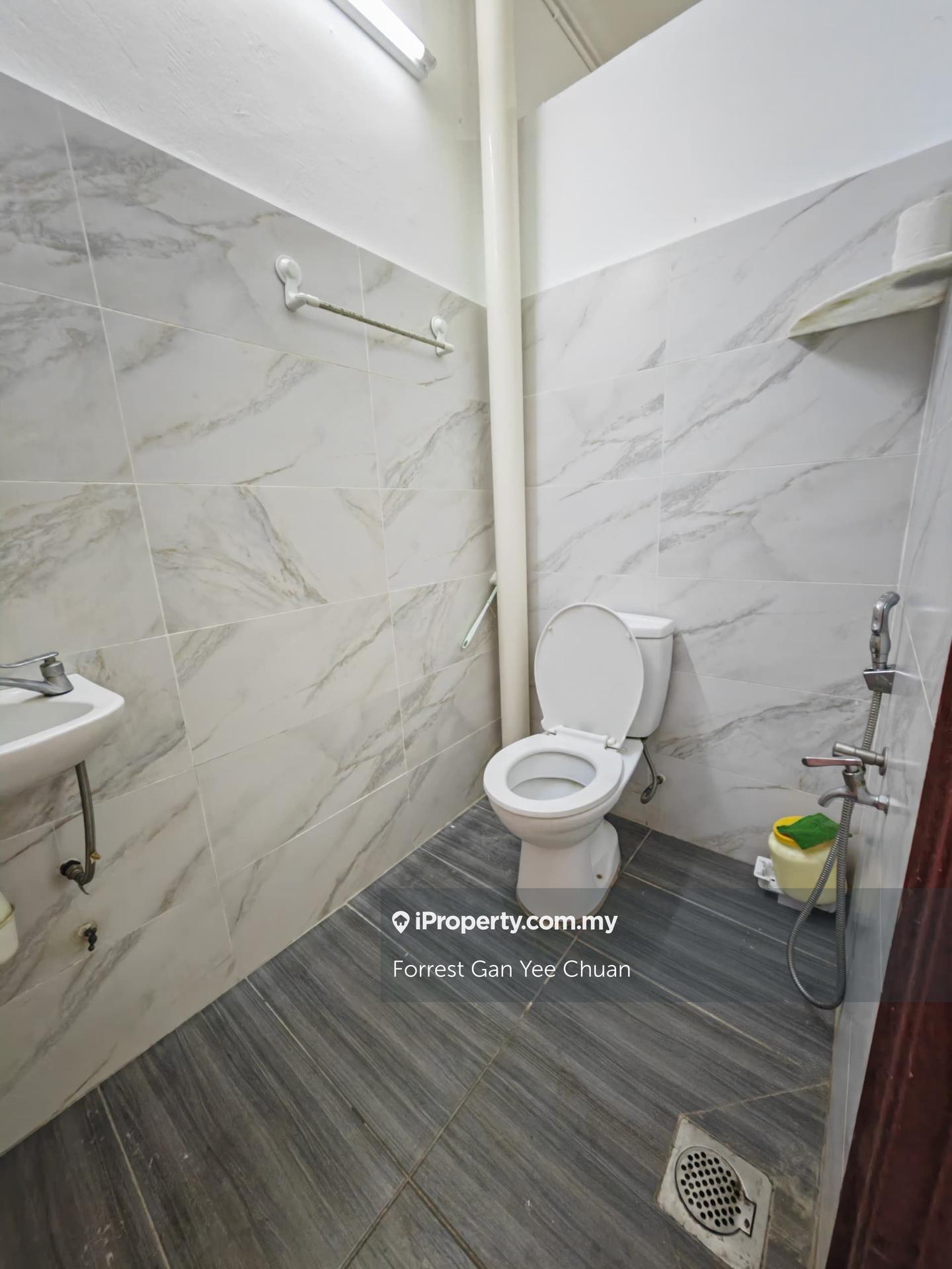 Townhouse for Rent in Persiaran Raja Muda Musa @Port Klang, Port Klang (Pelabuhan Klang) by Forrest Gan Yee Chuan - iProperty.com.my