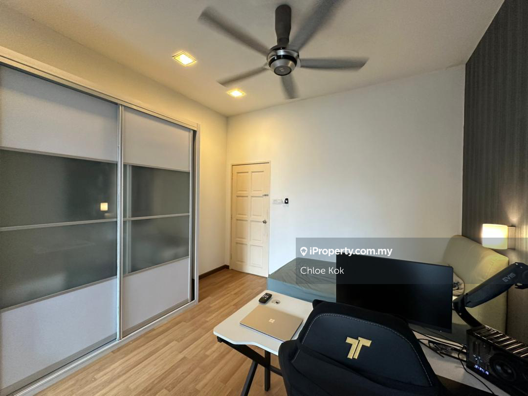 Rumah Berkembar untuk Dijual di Taman Anggun, Rawang oleh Chloe Kok - iProperty.com.my