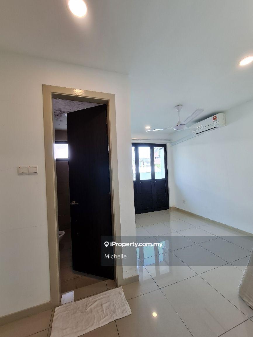 Rumah Berangkai 2 Tingkat untuk Dijual di Elmina, Shah Alam oleh Michelle - iProperty.com.my