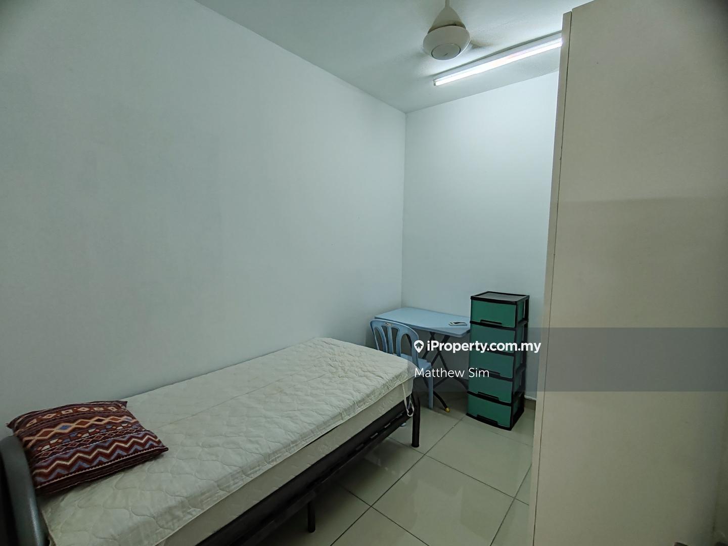 Townhouse for Rent in Bandar Saujana Putra, Tanjong Duabelas by Matthew Sim - iProperty.com.my