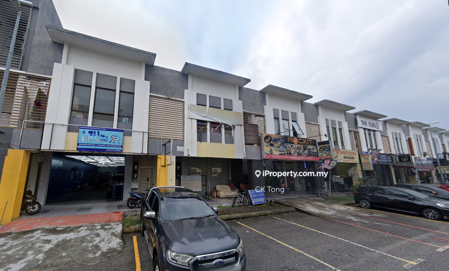 Shop for Sale in Saujana Utama, Sungai Buloh by CK Tong - iProperty.com.my