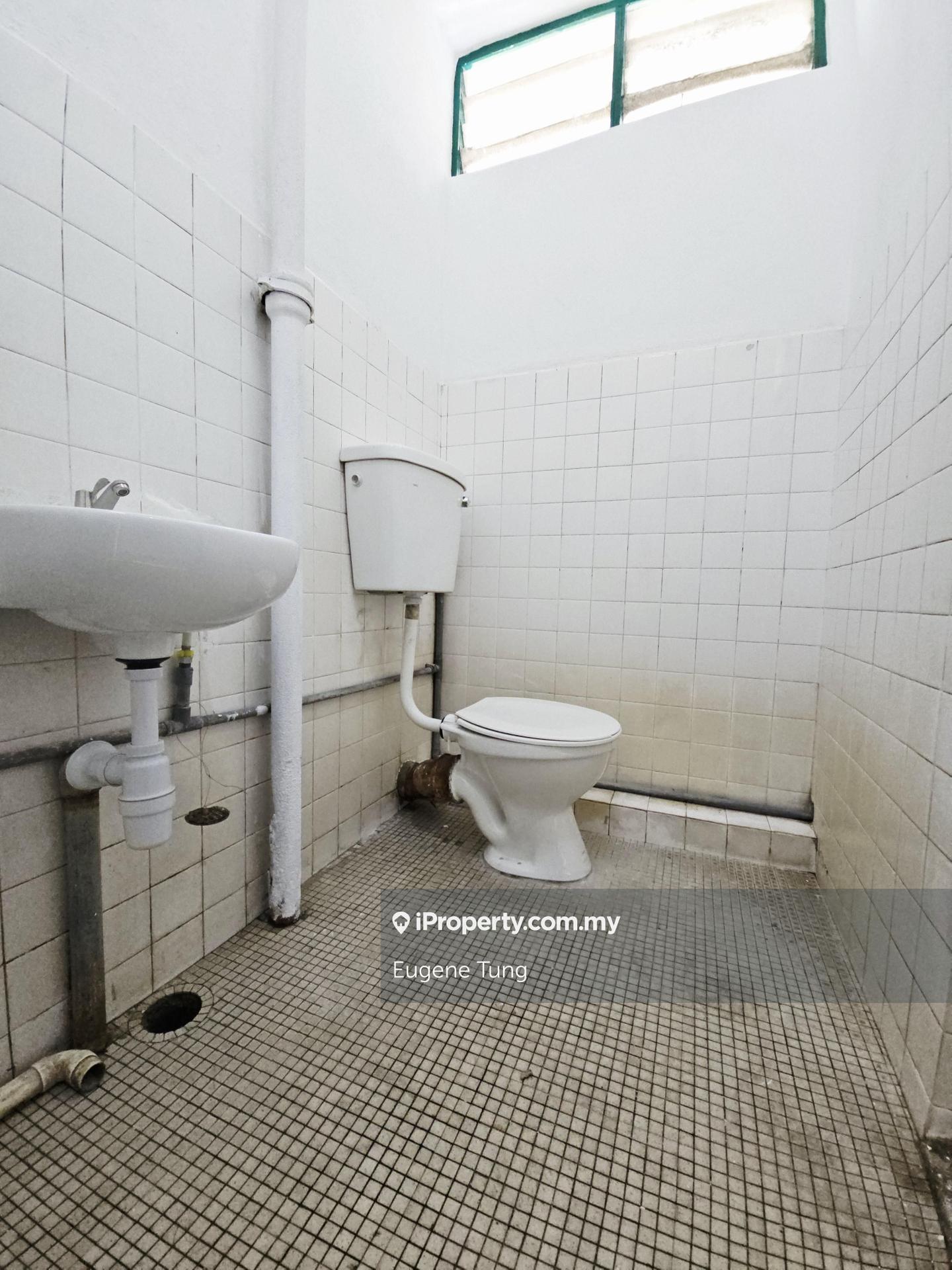 Rumah Pangsa untuk Dijual di Taman Batu Bukit oleh Eugene Tung - iProperty.com.my