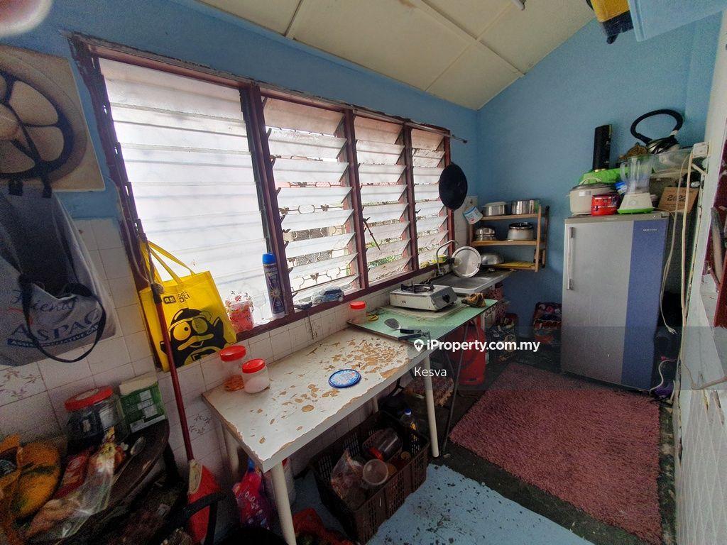 Rumah Berangkai 1 Tingkat untuk Dijual di Bangsar Lucky Garden, Bangsar oleh Kesva - iProperty.com.my