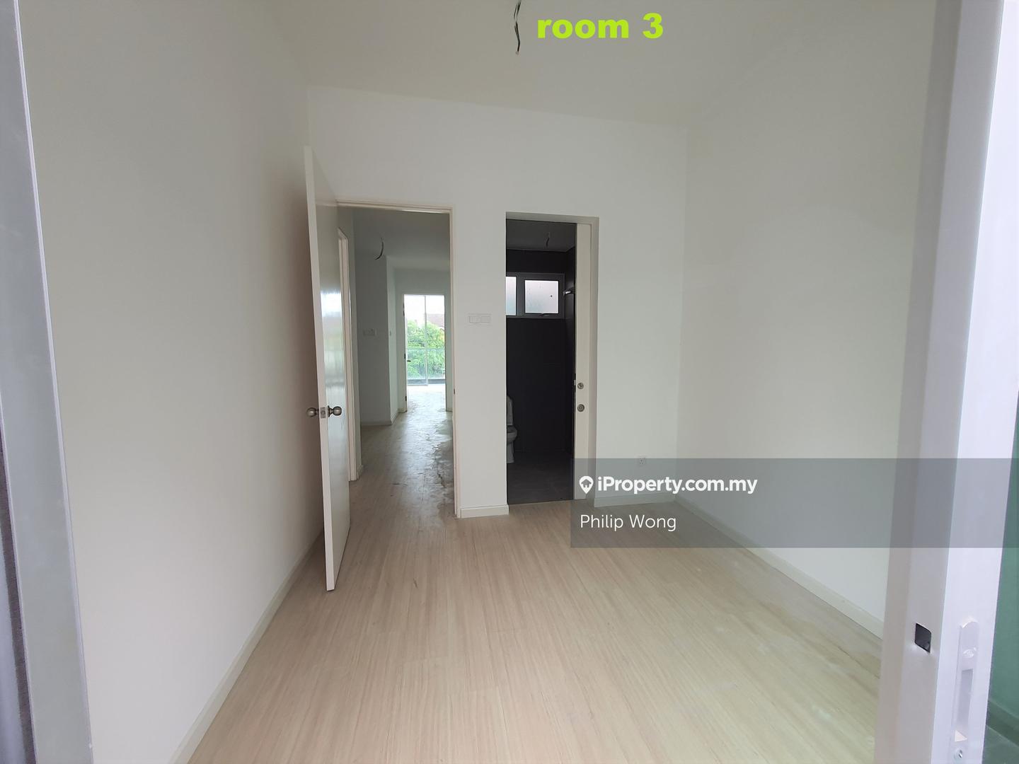 Rumah Berangkai 2 Tingkat untuk Dijual di Taman Lestari Putra, Seri Kembangan oleh Philip Wong - iProperty.com.my